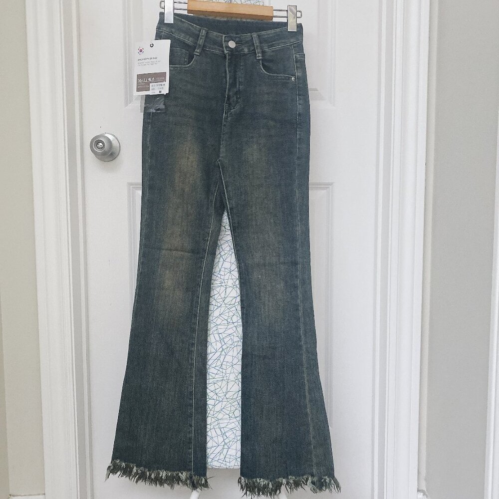 NWT Chic High Waist Trendy & Flattering Jean Flare Pants